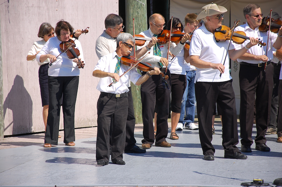 [dsc_5662.jpg] Cape Breton Fiddlers’ Association First Group Number