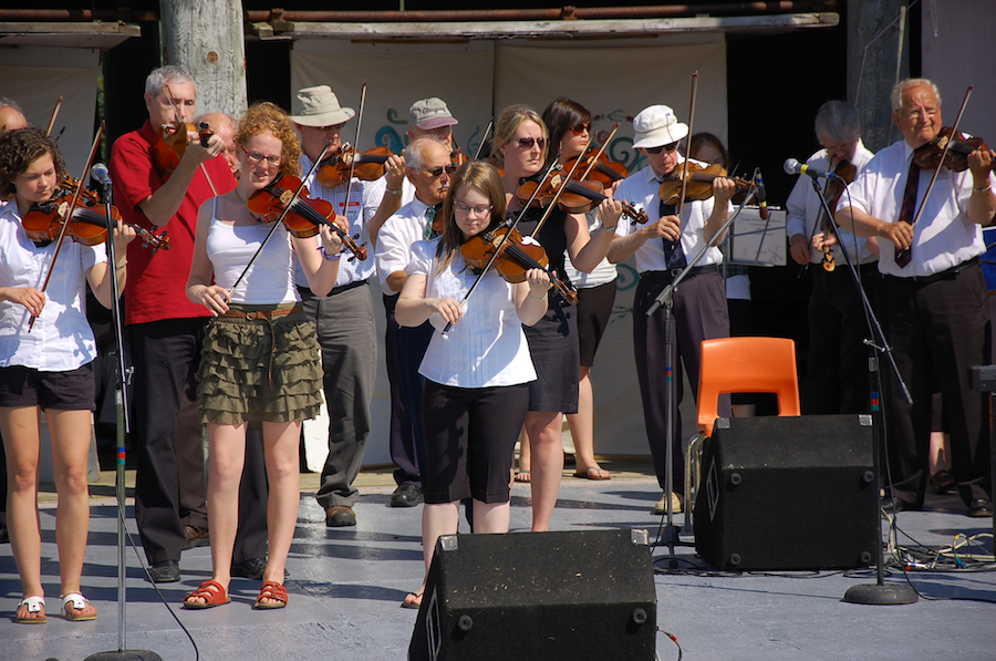 [dsc_5731.jpg] Cape Breton Fiddlers’ Association Second Group Number