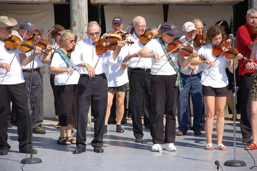 [dsc_5765.jpg] Cape Breton Fiddlers’ Association Second Group Number