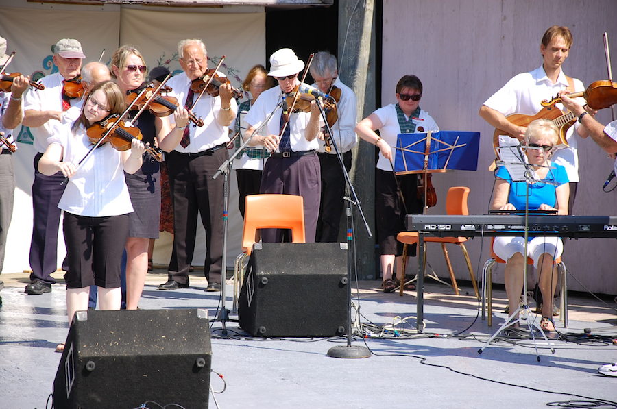[dsc_5768.jpg] Cape Breton Fiddlers’ Association Second Group Number
