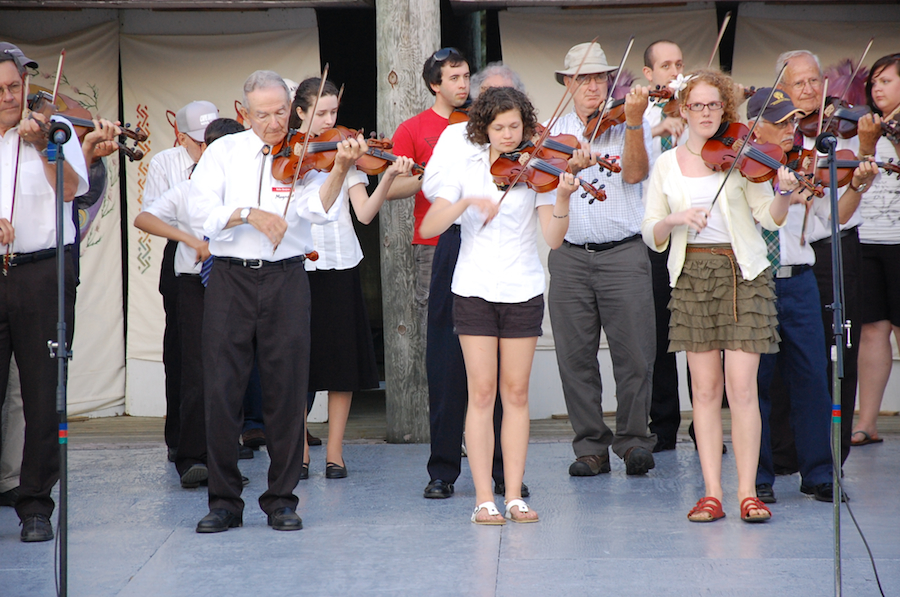[dsc_6107.jpg] Cape Breton Fiddlers’ Association Final Group Number
