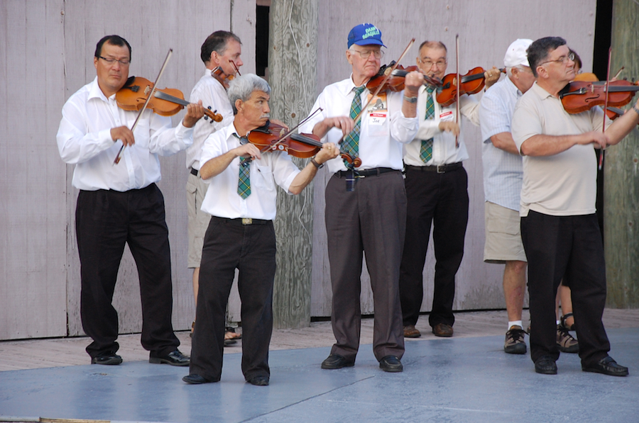 [dsc_6114.jpg] Cape Breton Fiddlers’ Association Final Group Number