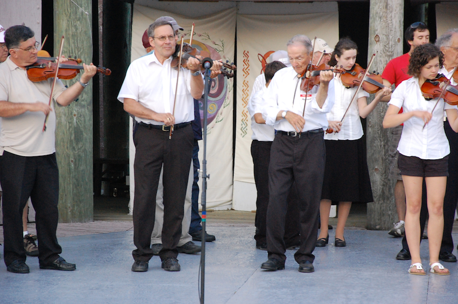 [dsc_6129.jpg] Cape Breton Fiddlers’ Association Final Group Number
