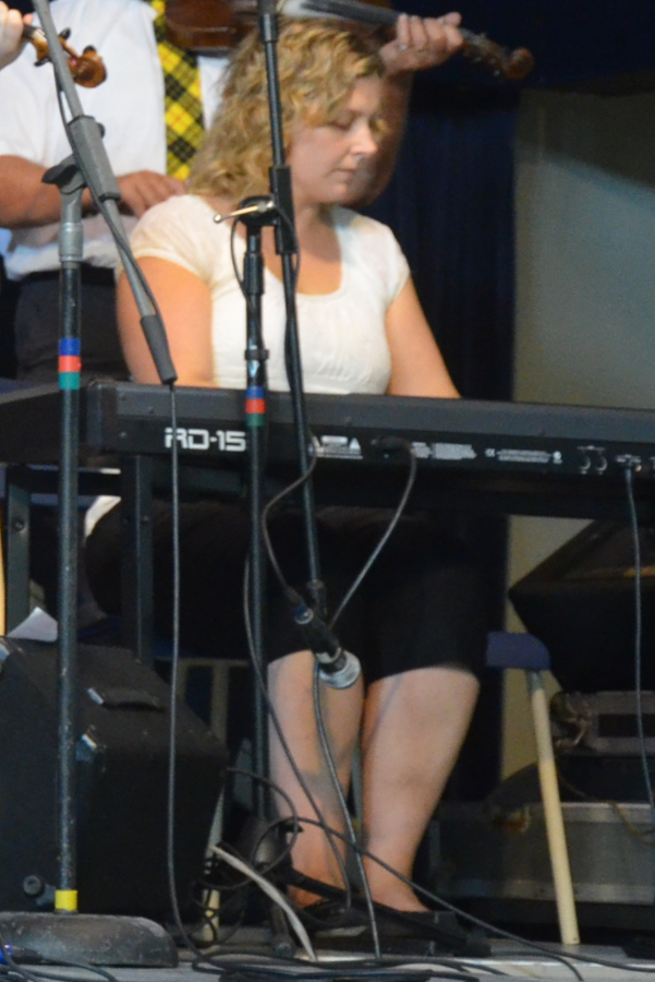 Leanne Aucoin on keyboards