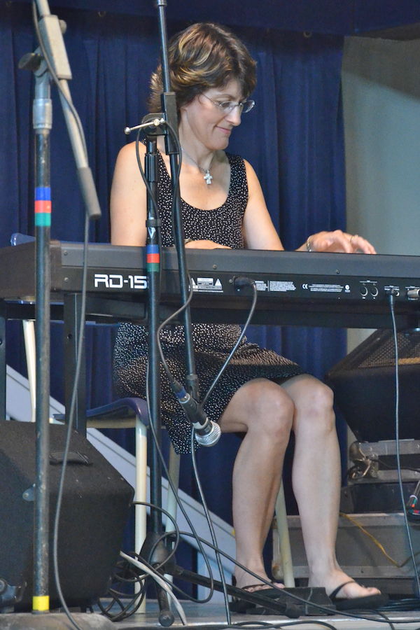 Hilda Chiasson on keyboards