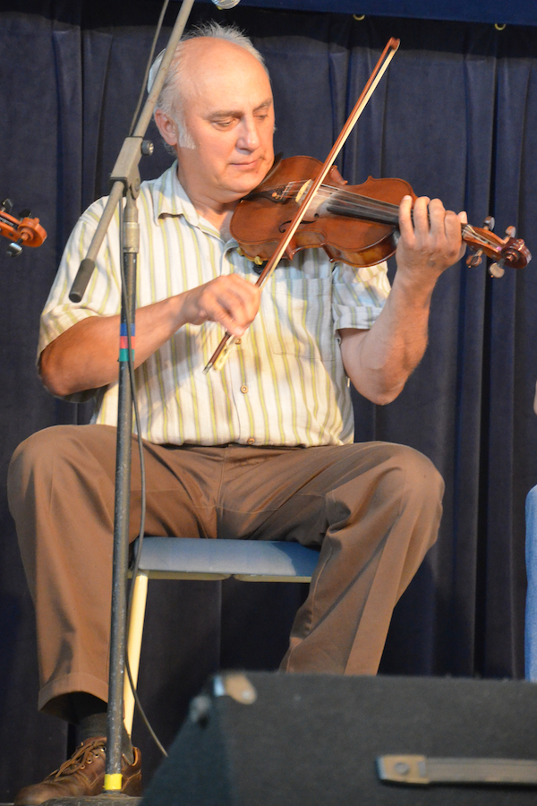 Paul Wukitsch on fiddle