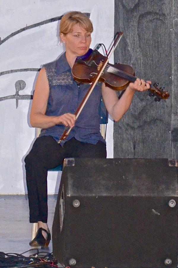 Melody Cameron on fiddle