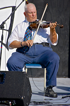 Donaldson MacLeod on fiddle