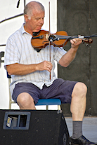 Derek McGrath on fiddle