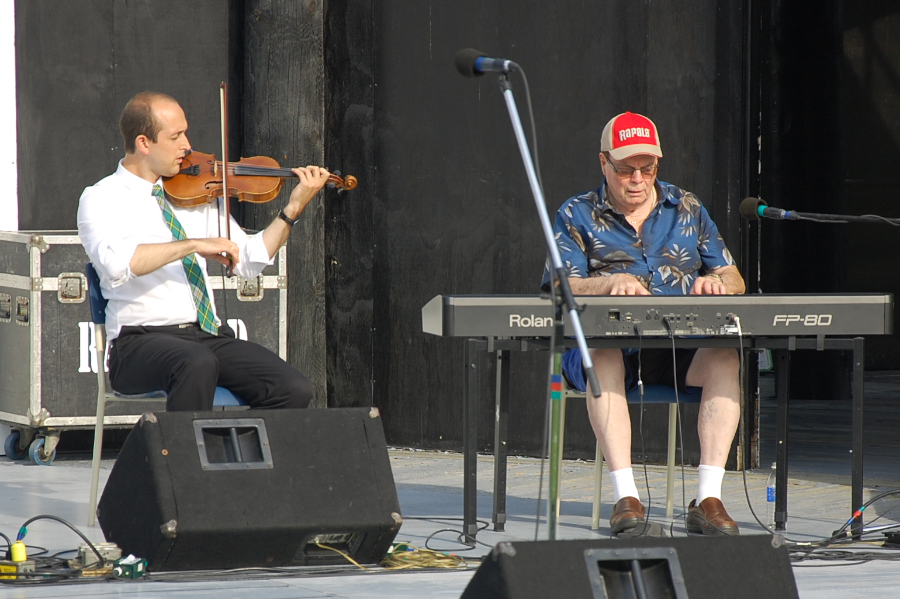 Bradley Reid on fiddle accompanied by Doug MacPhee on keyboard
