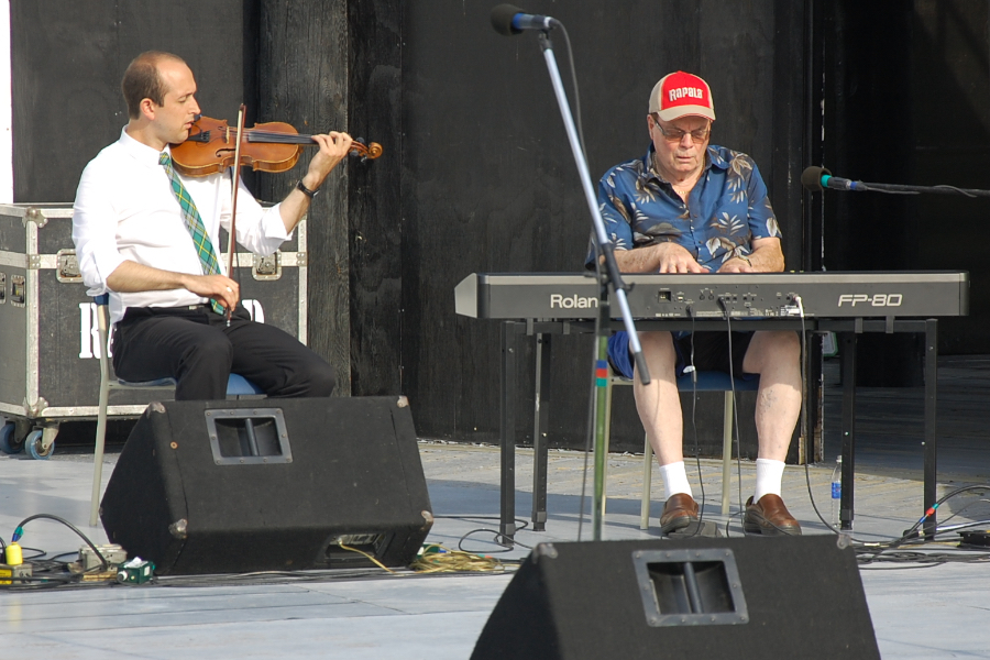 Bradley Reid on fiddle accompanied by Doug MacPhee on keyboard