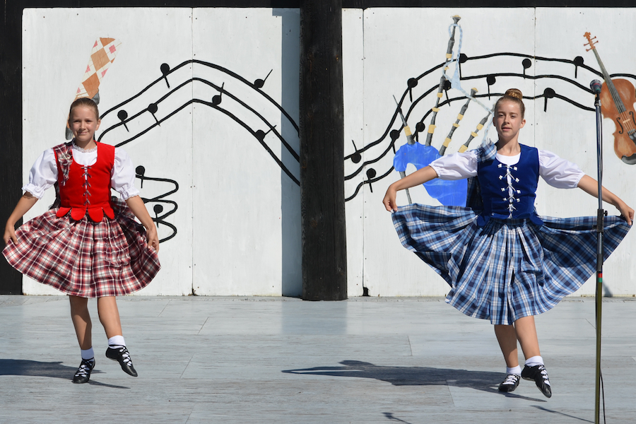 Sophie and Madeleine LeVert highland dancing