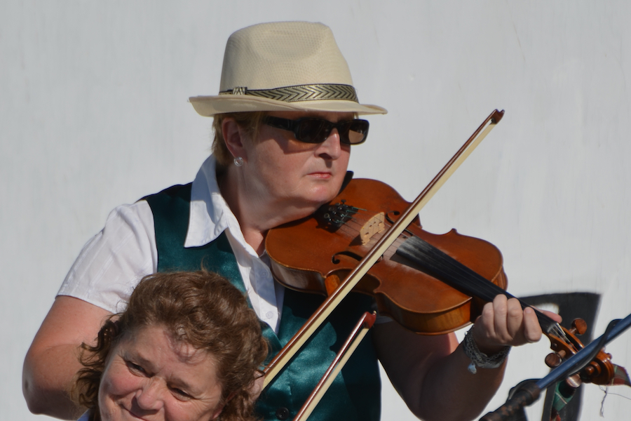 Carolyn Drake on fiddle