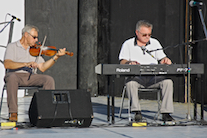 Donny LeBlanc on fiddle accompanied by Howie MacDonald on keyboard