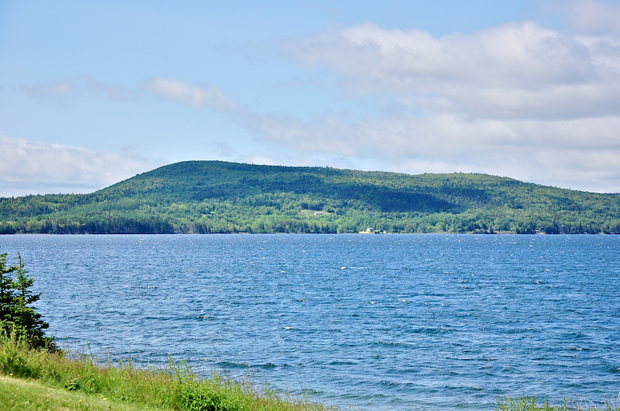 Mountains above Georges River from Groves Point Provincial Park