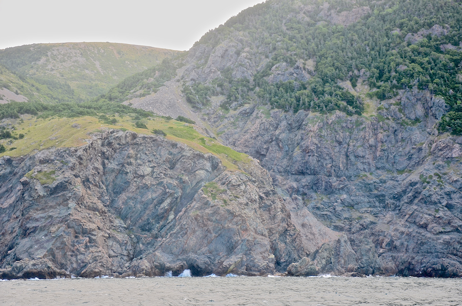 The southern gouge and the cliffs below “Malcolms Brook Mountain”