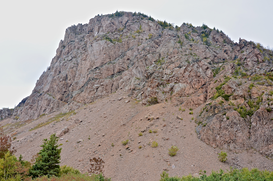 La Grande Falaise (The Great Cliff)