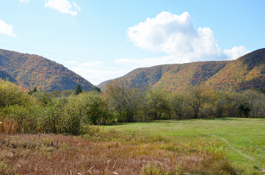 Sugarloaf Mountain and the Highlands south of Kingross