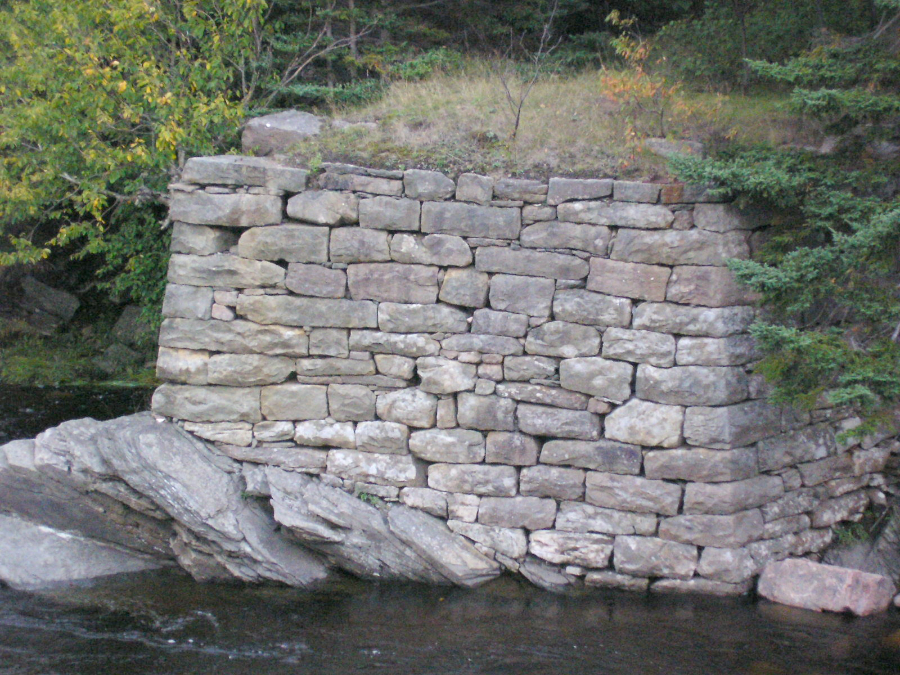 The old abutment on the west side of the Salmon River in 2005