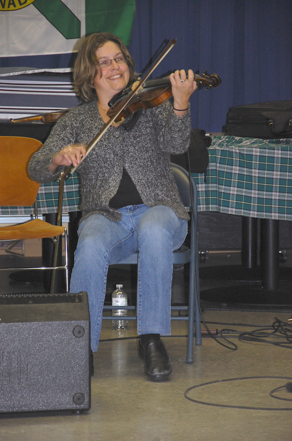 Photo of Bonita LeBlanc on fiddle