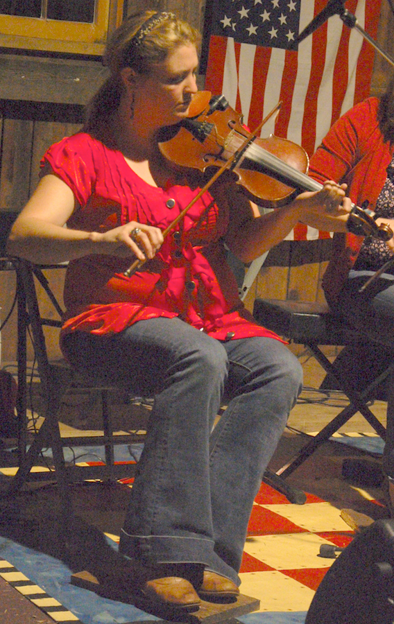 Photo of Andrea Beaton on fiddle
