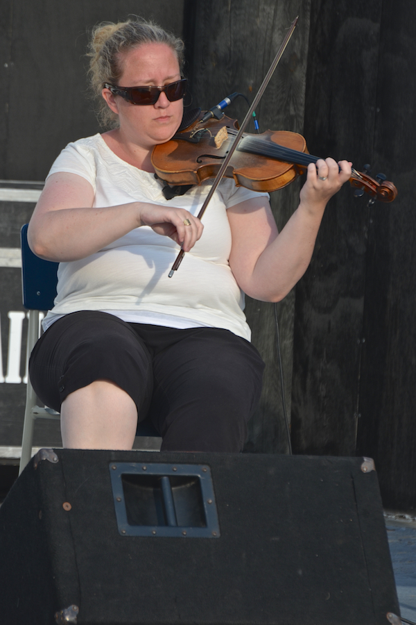 Dara Smith-MacDonald on fiddle