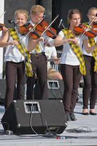 Taylor Hambleton, Reid Baker, Noel Campbell (on guitar obscured behind Reid Baker), Heather Flipsen, and Rachel Campbell