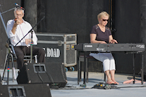 Tribute to Dan R MacDonald played by Kinnon Beaton on fiddle accompanied by Betty Lou Beaton on keyboard