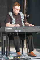 Doug MacPhee on keyboard